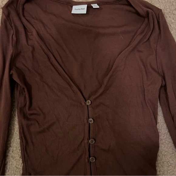 Top - Picture 2 of 4